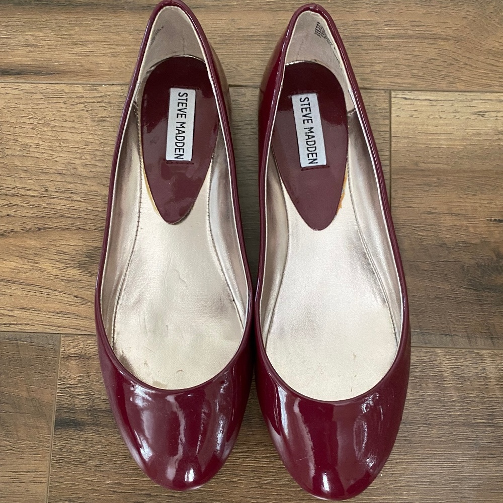 Steve Madden Red Flats